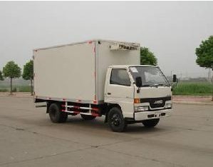 專業(yè)冷藏運(yùn)輸解決方案 江鈴3噸農(nóng)副產(chǎn)品冷藏保鮮車